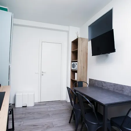Apartament Parisi Venezia Aleardi 2 - Free Parking