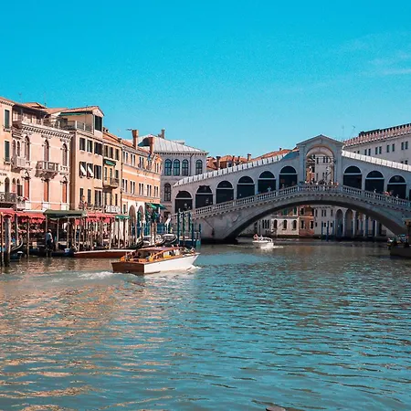 Apartament Parisi Venezia Aleardi 2 - Free Parking Mestre